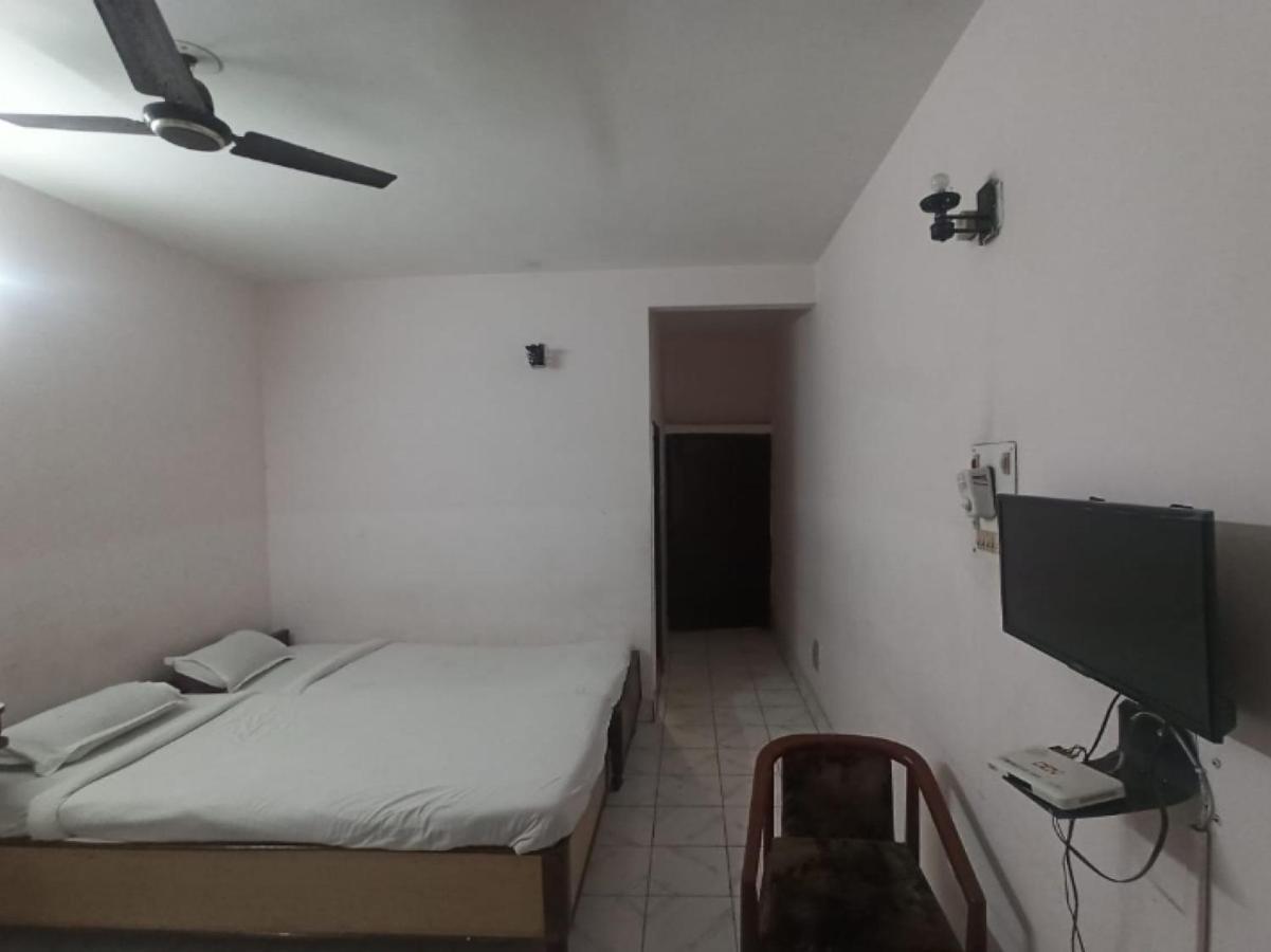 Oyo 80830 Hotel Buddha International בודהגאיה מראה חיצוני תמונה